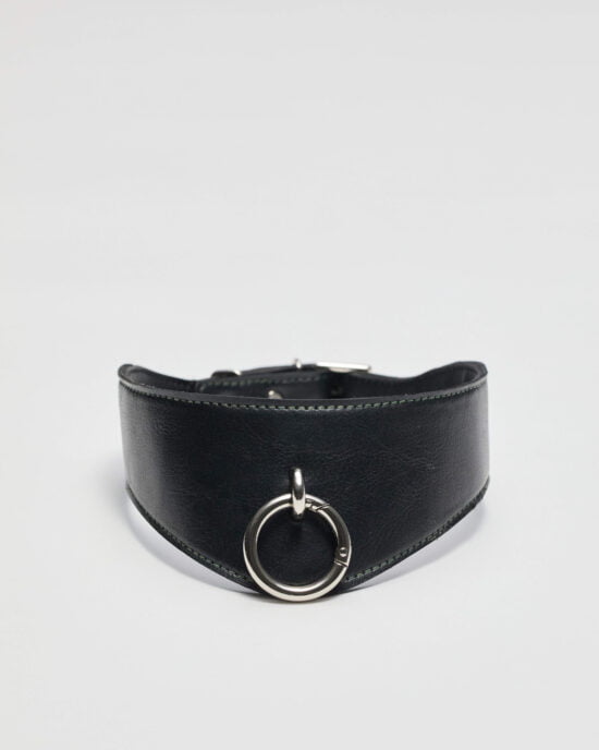 collier en cuir leather collar